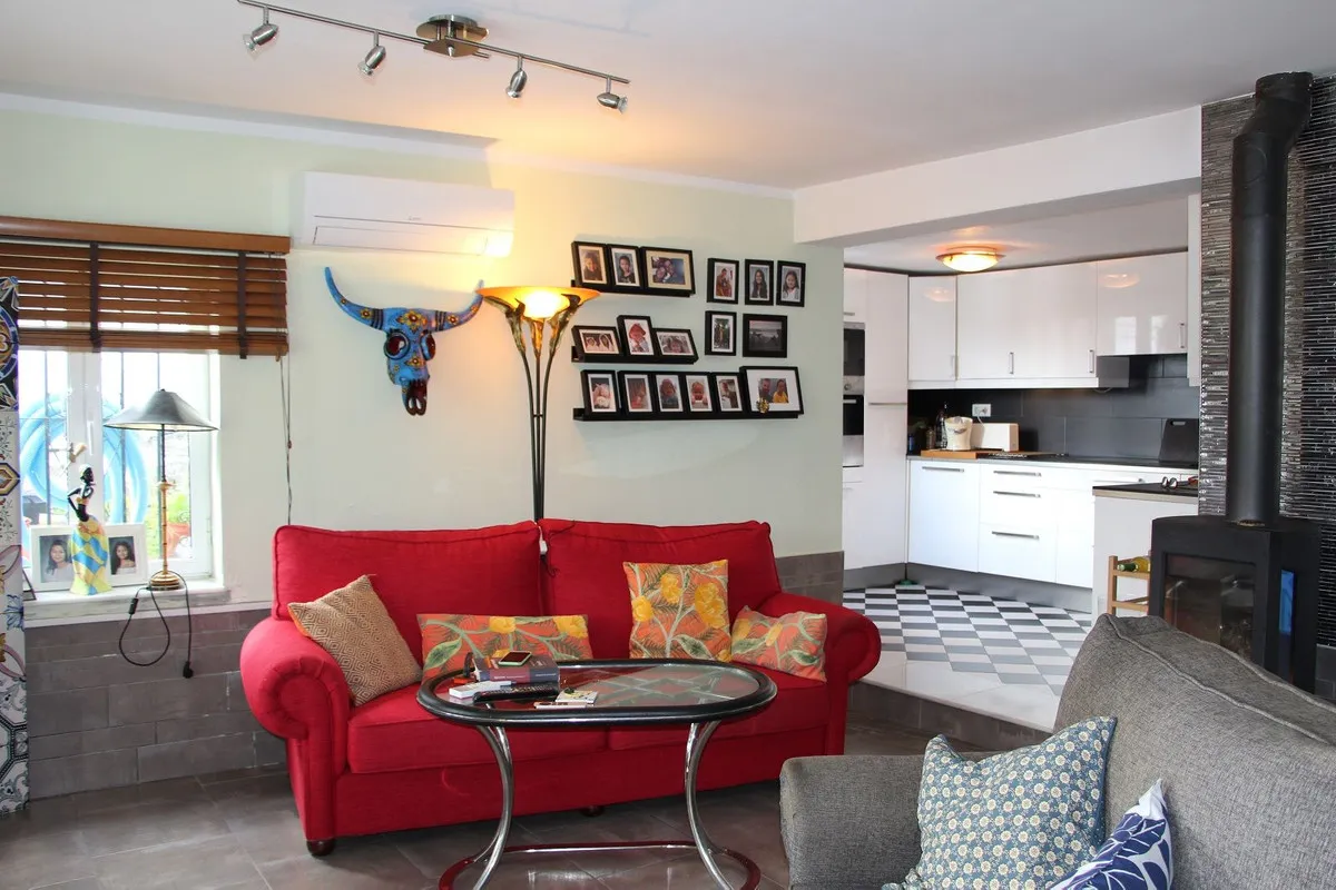 04f7f731-bf2f-4ef9-806a-39d3180c0727