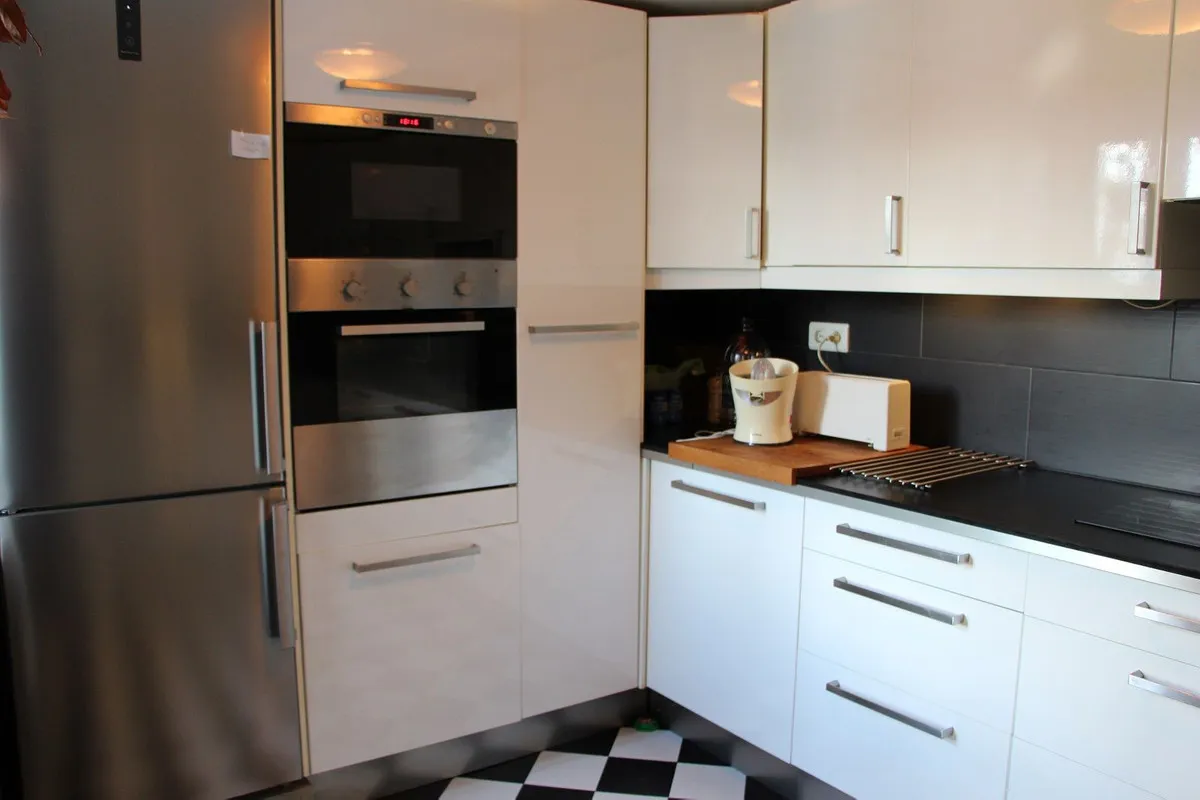 e56f02e5-8628-4b59-a05d-238dfa98d689