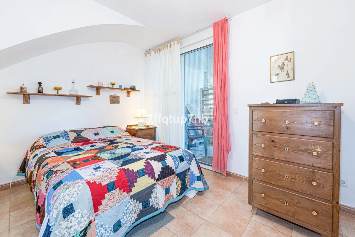 04d6a5c1-385b-422c-954f-56c3c5ff0c06