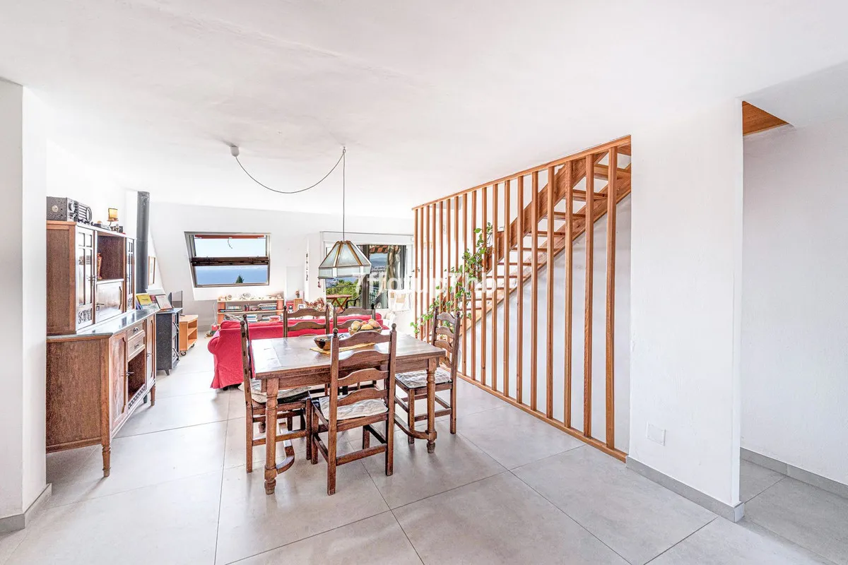 29f8c40e-0dc0-426c-8168-2c7ed97dbeec