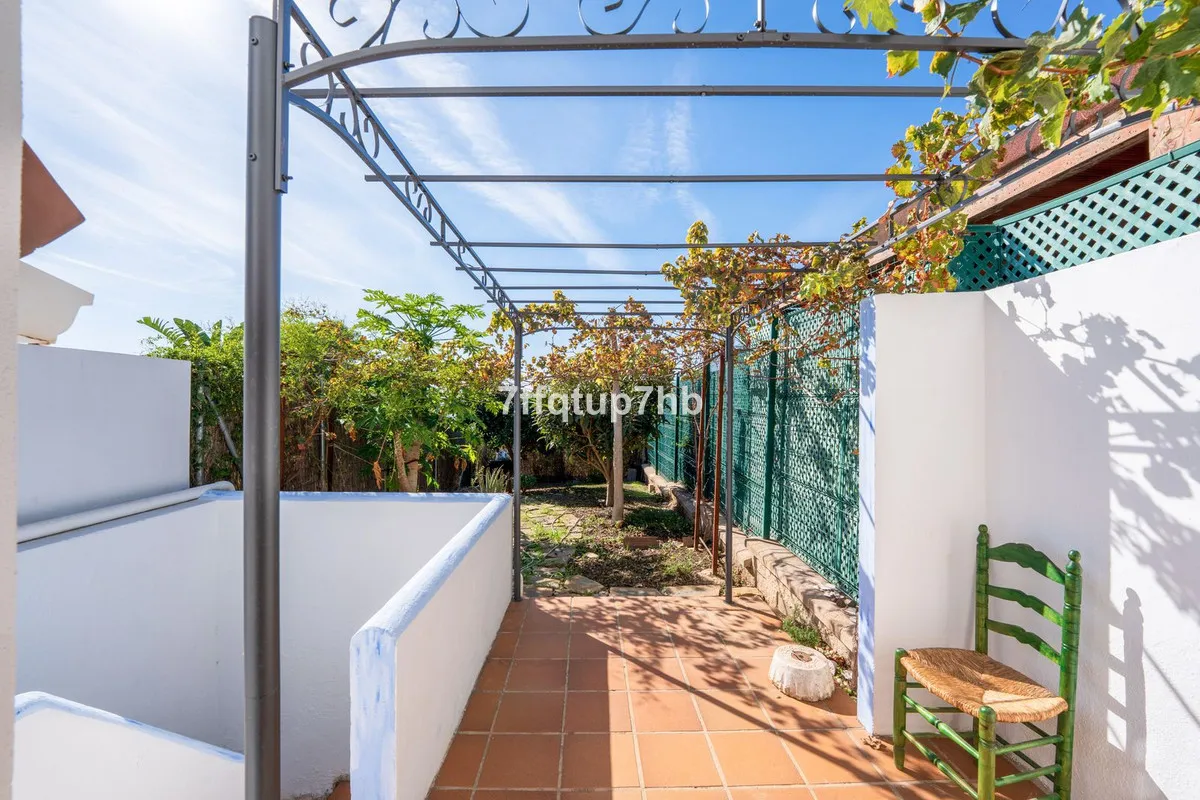 3a6f4bf8-5f0d-43c4-b5e4-4d53a983254e