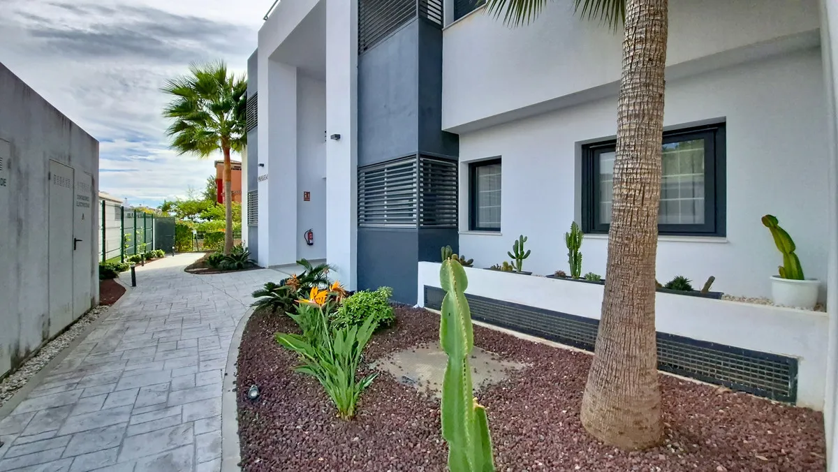 63bf4dfc-5947-45c3-9666-9ccdea44cc82