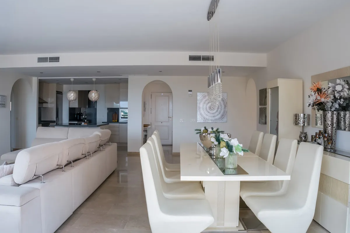 32cc911c-026c-43e6-bf15-cff653d4e2b3