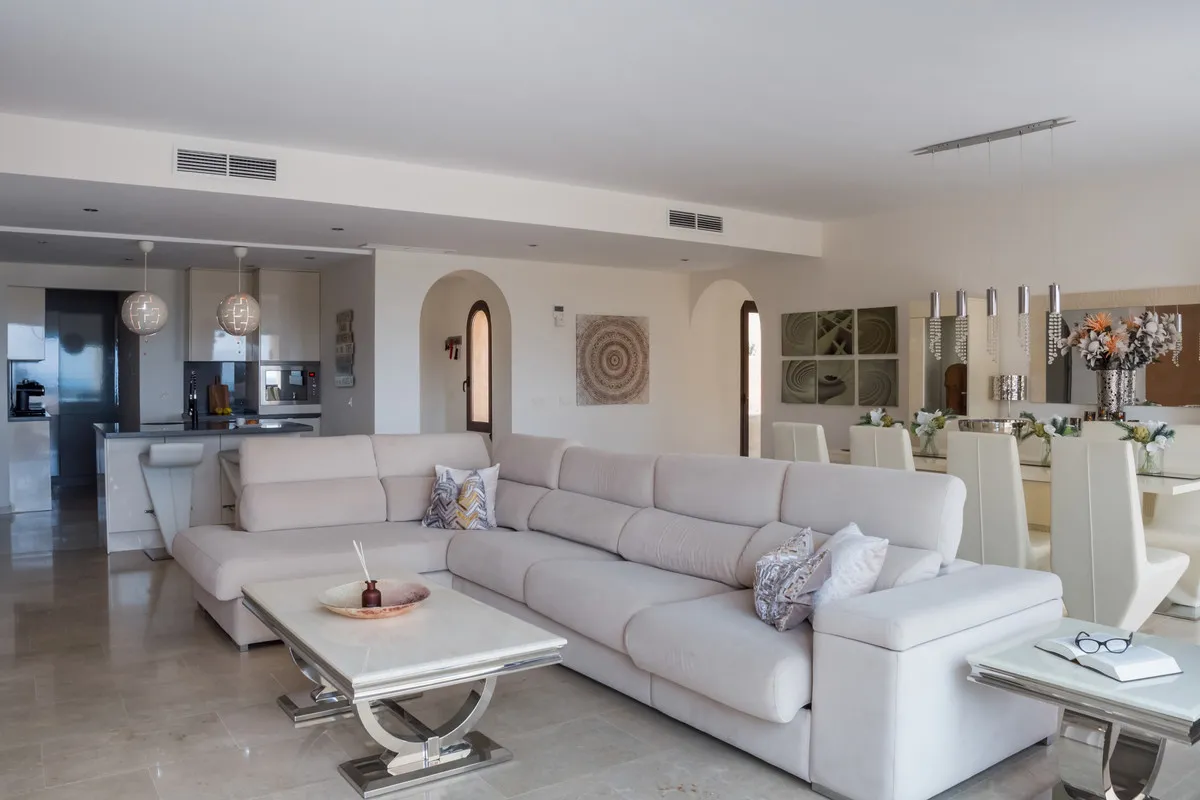 6d4ce325-710c-46a4-aaf7-a60d9293d2d6