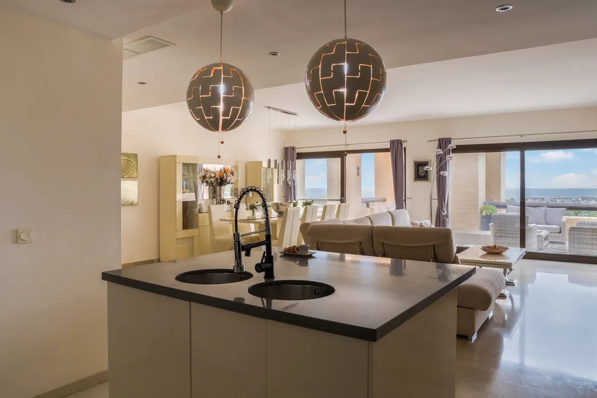 89ab8be8-ff3d-45e5-a842-efd60350d52c