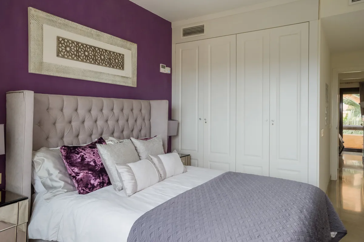 9d97f09b-c4c9-4805-a977-701ebaeb0351