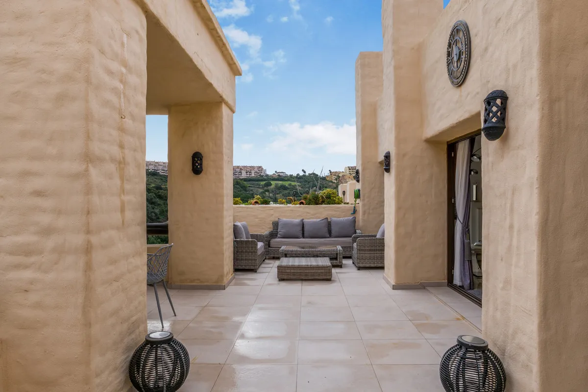 e9757f3f-7830-467e-89e7-9482b4e997ab