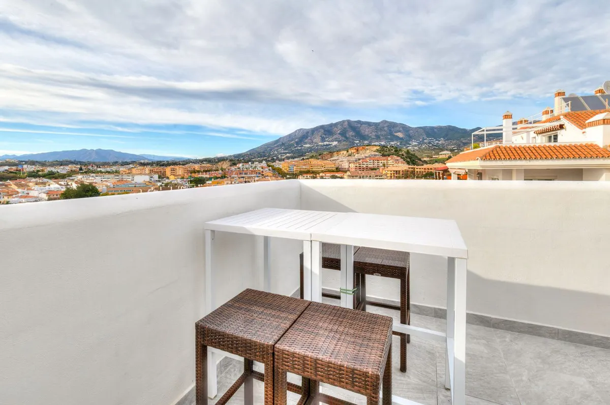 cbd95edc-ee01-40ef-9cb8-38649a3483ea