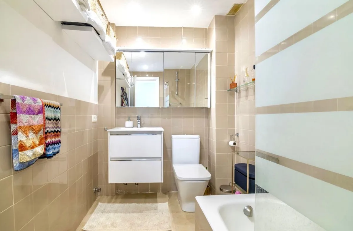 08305dba-d697-40a3-b9be-1d709b1974c0