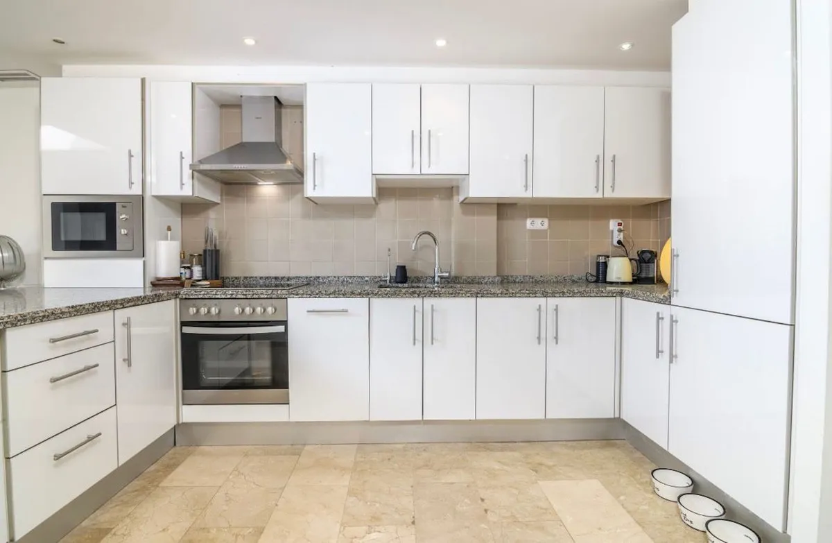 2af9557b-d5bf-4003-a19d-d5a4a05cd420