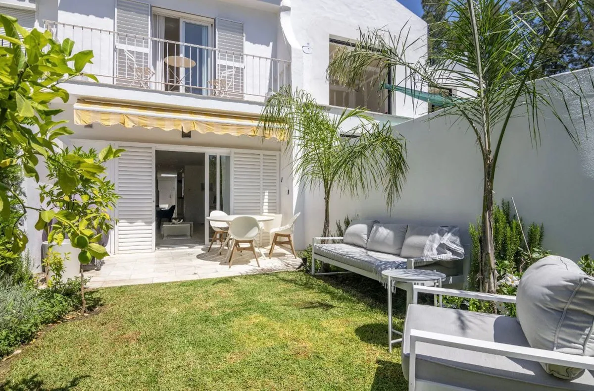 b118c8bd-5d88-46c4-8eb1-577234b79ec2