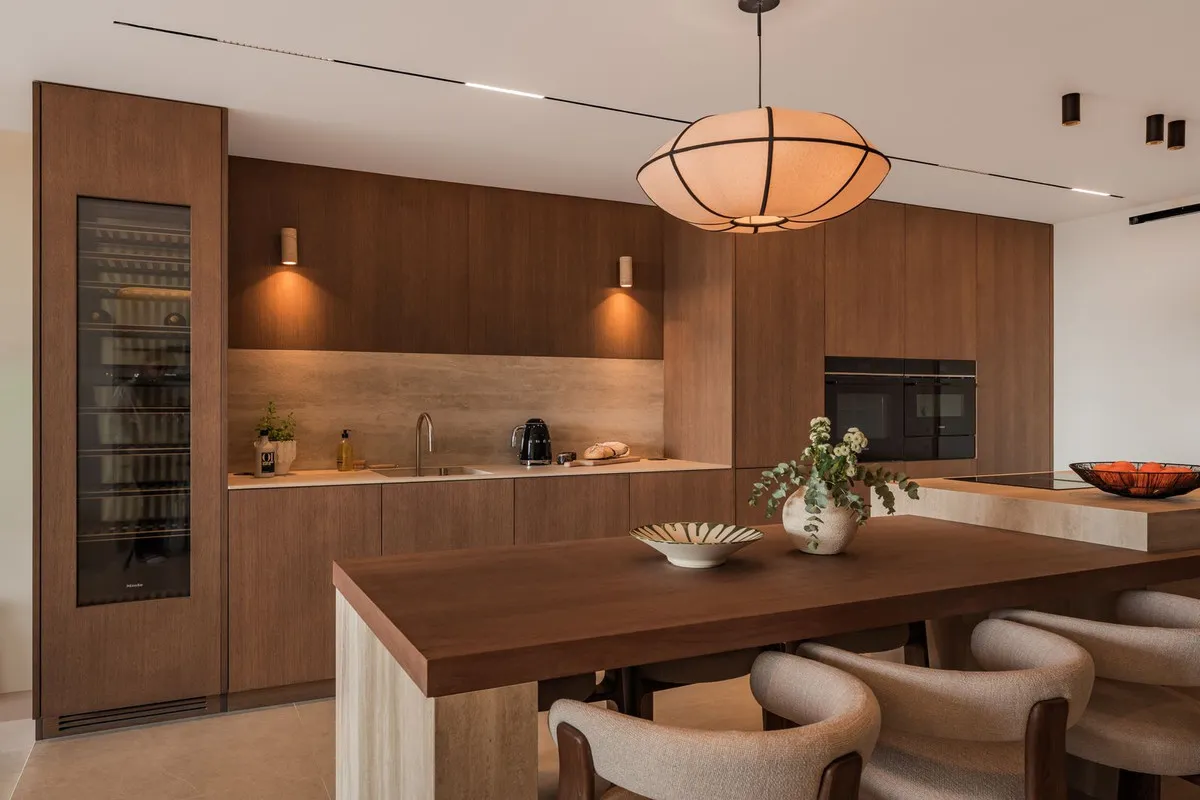 9eae99dd-c2fb-474f-924c-6e599567de28