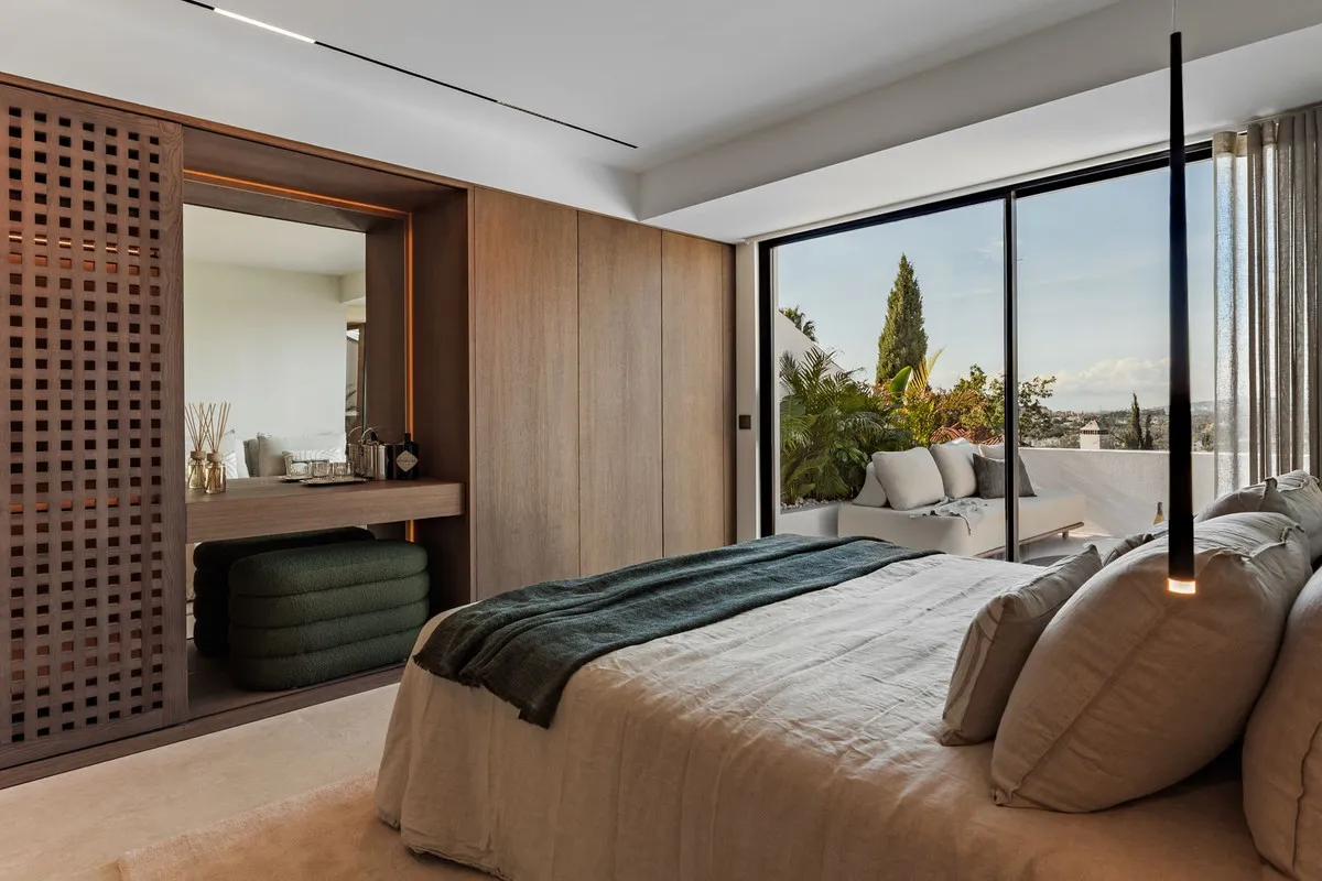 a8cbe2e3-c5ce-453b-910e-7f4381eb6c9c