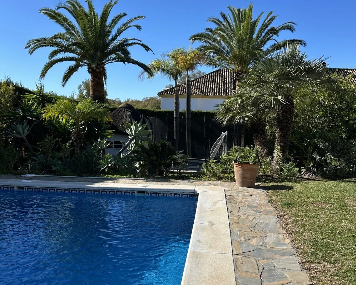 3e06c73f-76b8-4d9a-8e21-d7e0de6ab16b