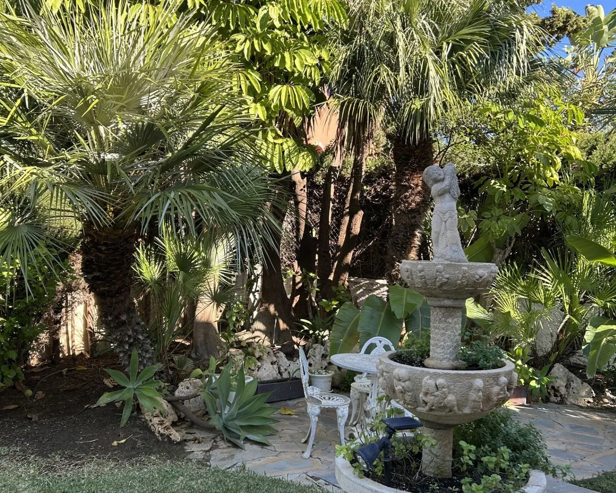 3f857747-d5e4-440e-a875-42d93c7d5cec