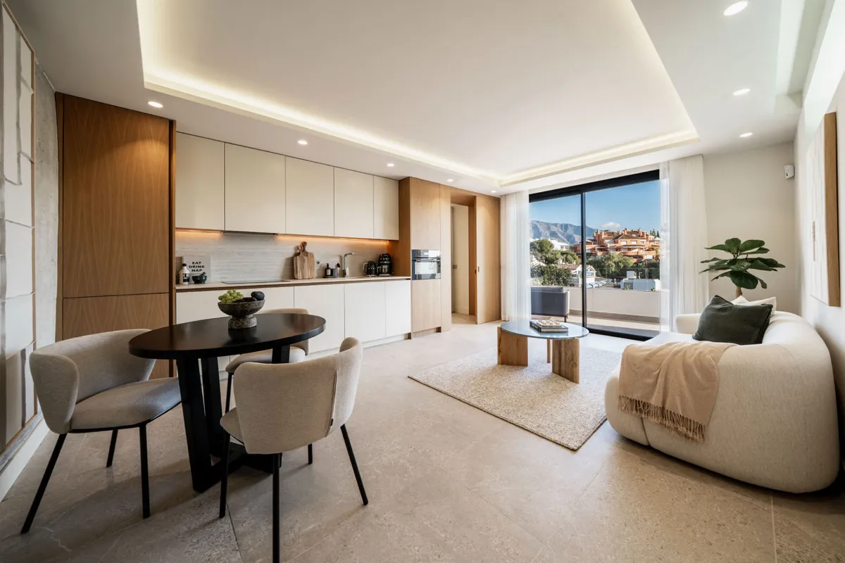 0302648c-5c1f-4e85-b8af-45d7a71960ed