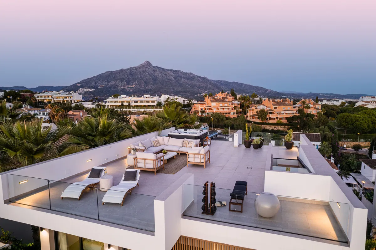 05efbae2-3fd7-4a0b-b1e9-7403a5c9ec7f