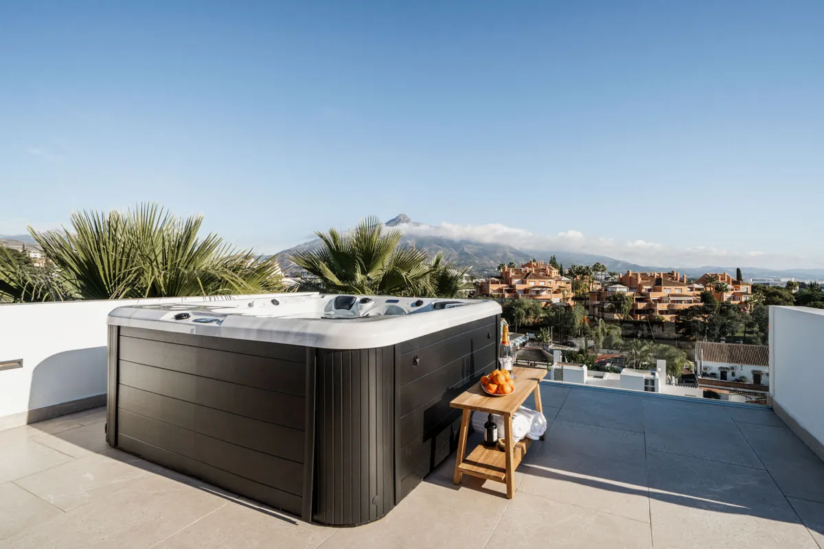 62183401-fa30-4a87-9a82-112fefc84f36