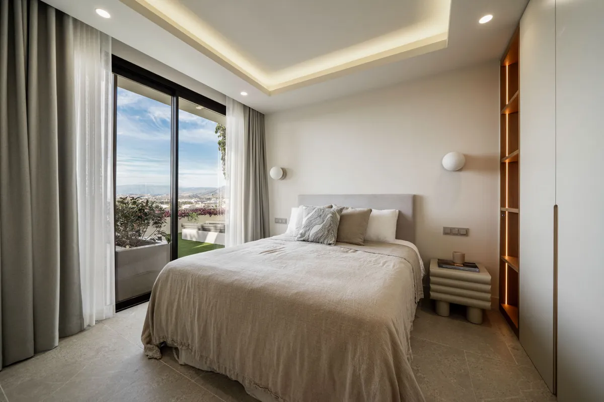 ce73f215-cee3-4db5-b83a-9790db4b20fa