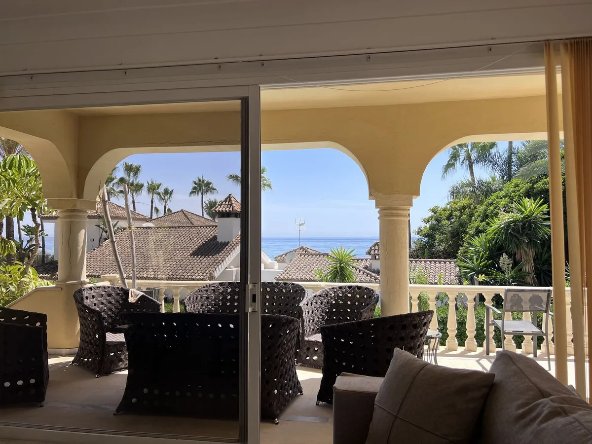 e6c7be39-d52b-4f9f-afbd-3fee9d5a3c0d