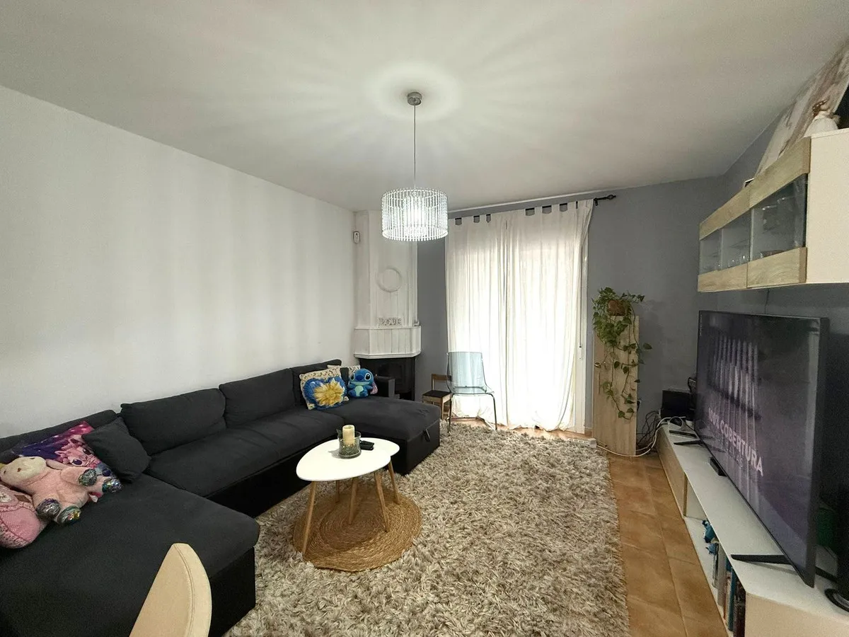 59b195a5-43e6-44b1-8226-91d6a2b98795