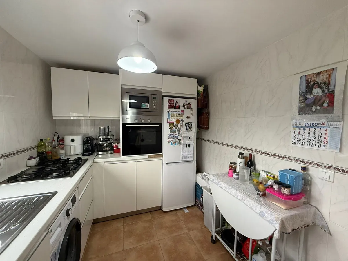 d9262a98-3195-4df3-8bc0-de9b0619526f