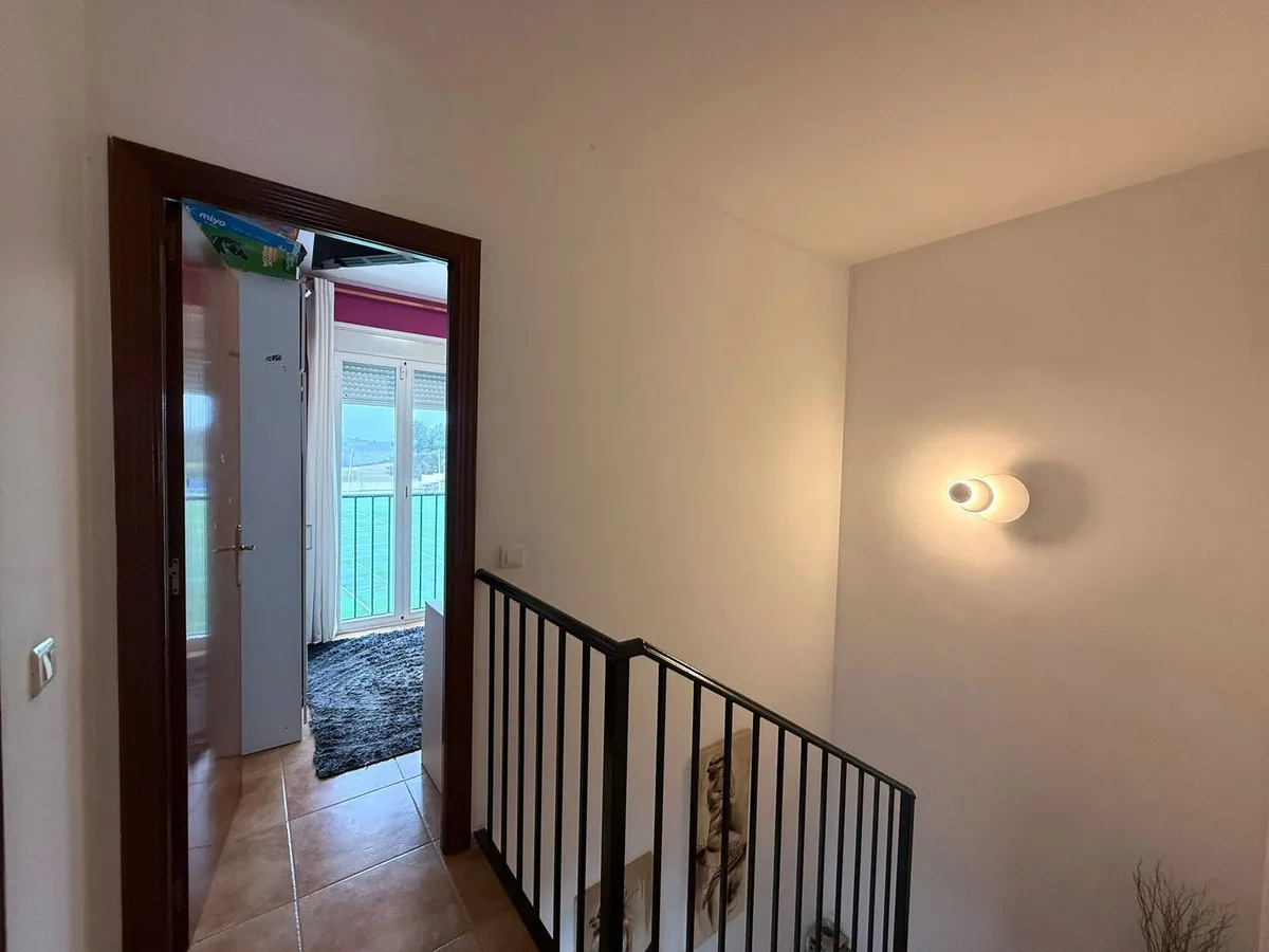 eb714b46-435b-4c3e-9fce-7b53ce3a75e4