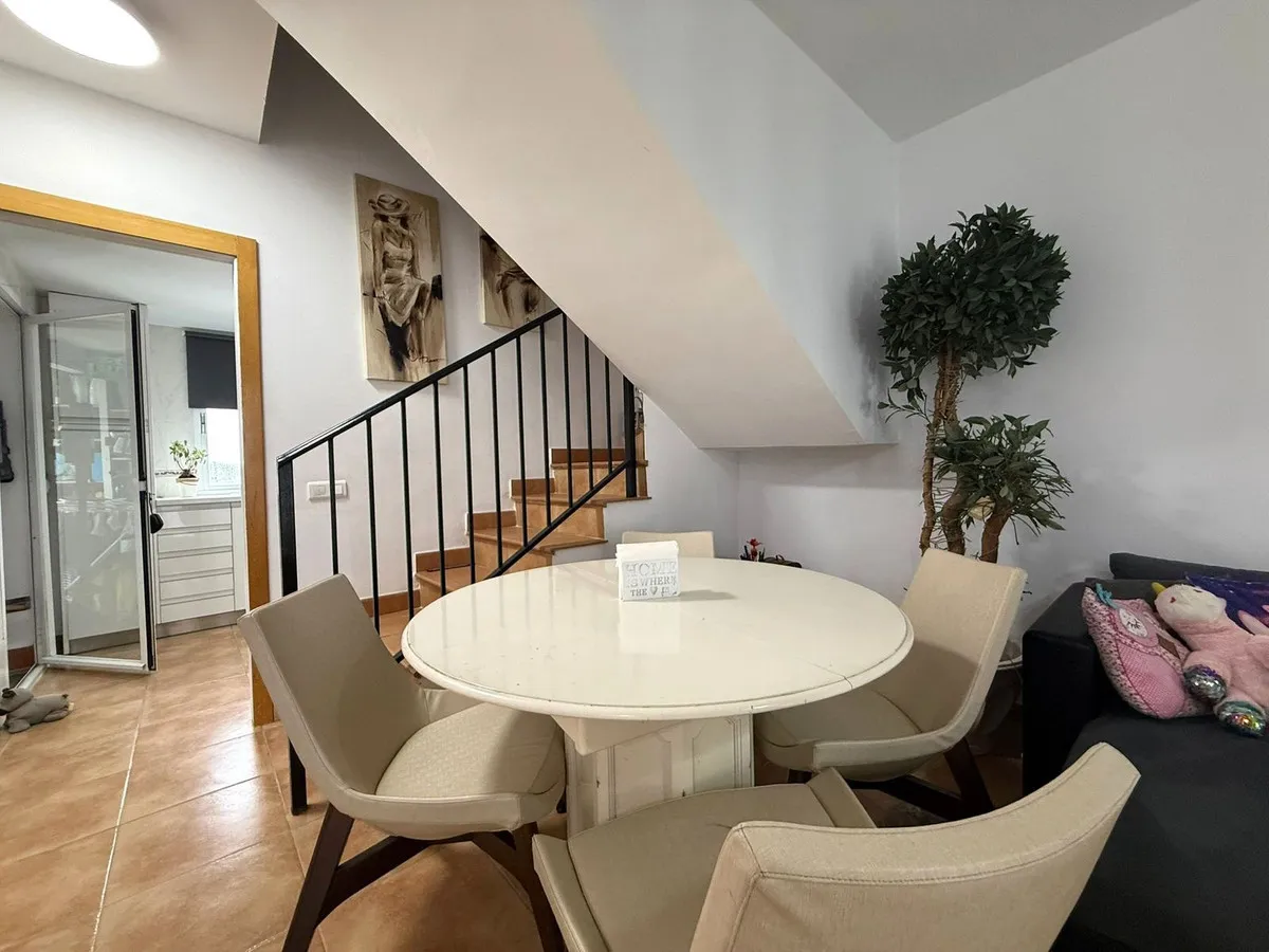 f6e37d9d-9ab9-42f5-8a13-0e1b0f28b309