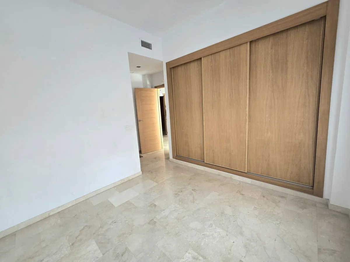 2e41f276-8e3e-413f-8c5b-63278f8f3bfe