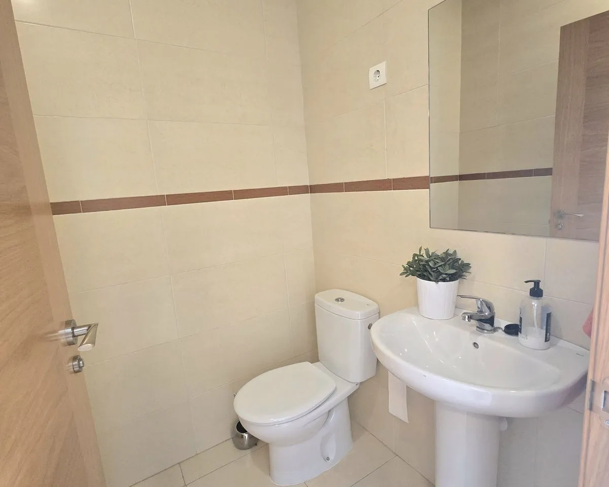 aee80dd4-03fe-4289-bd91-29779ffdcc18