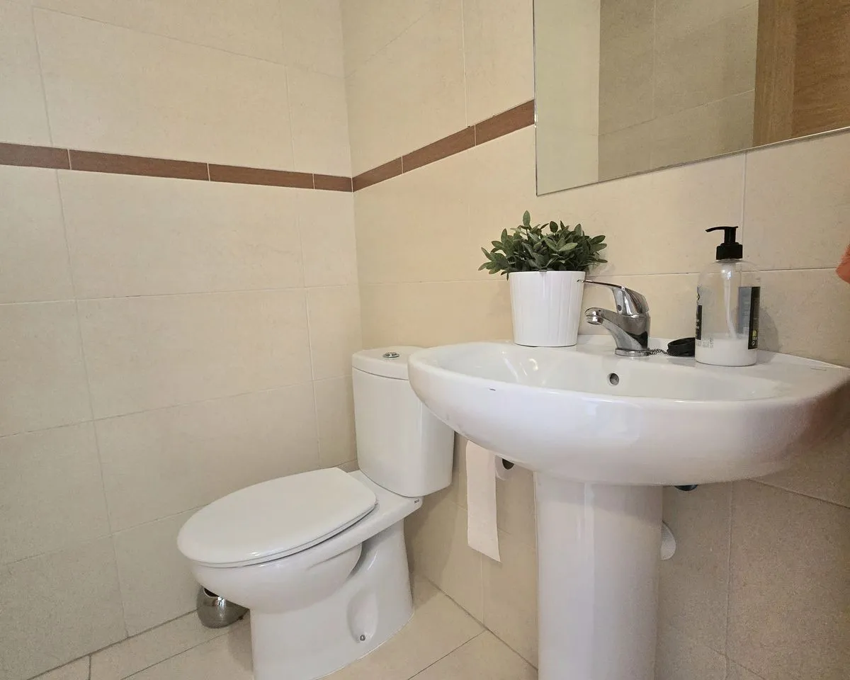 d5698b16-bc64-4690-8c2c-a35041747c45