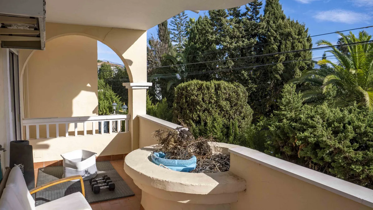 1062f8c8-8a18-4baa-844d-49b51935dd5e