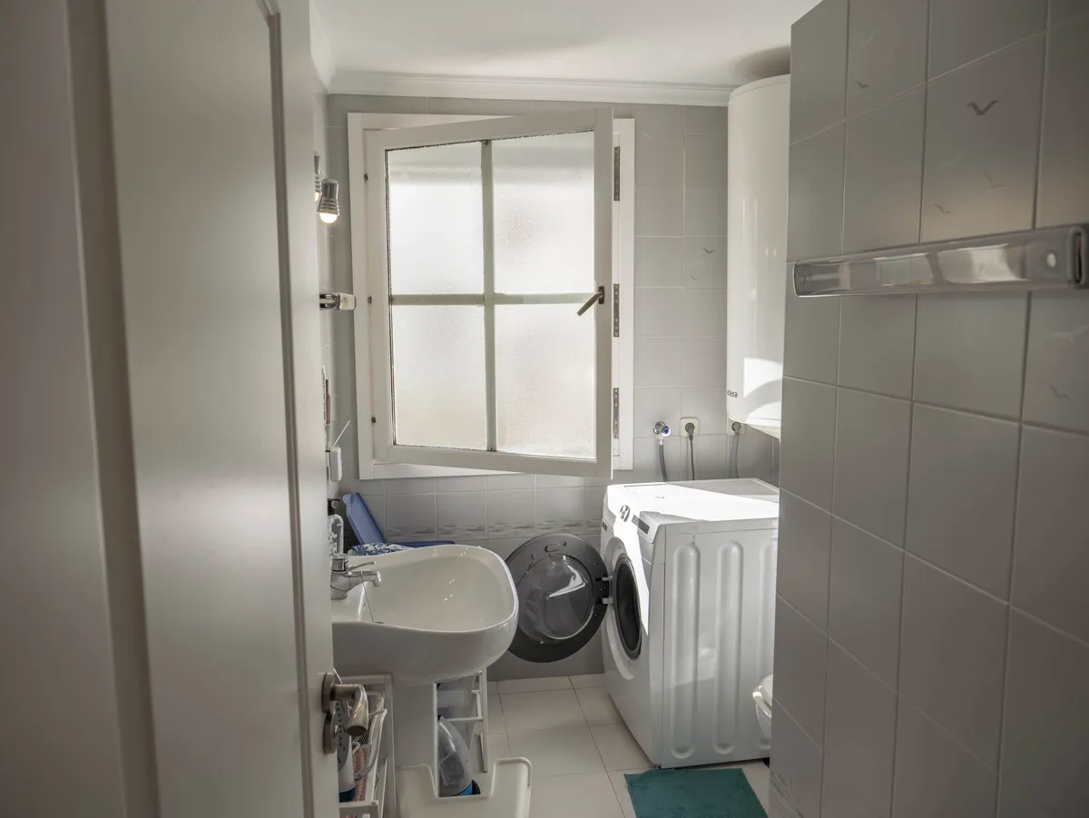 ce29cb50-9052-420f-b3d0-c0598d00831c