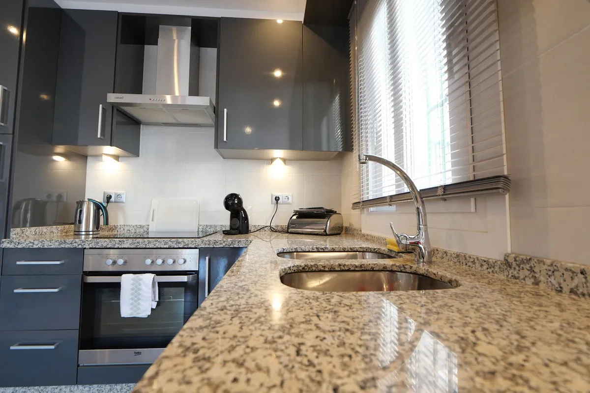 598d906b-bbb2-4cd7-bb93-a44afaff024e