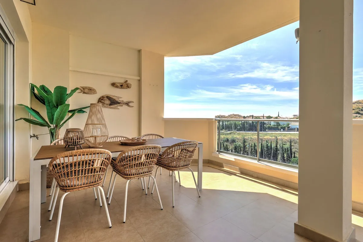 05f30180-7a10-4b42-9e94-6f814f75fd0a