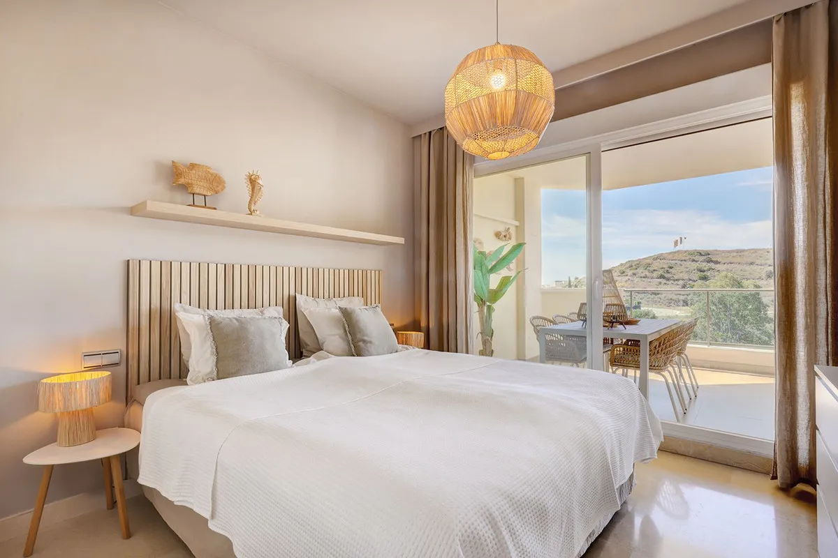 20f0b2a1-c019-4d38-8f9b-302c79341205