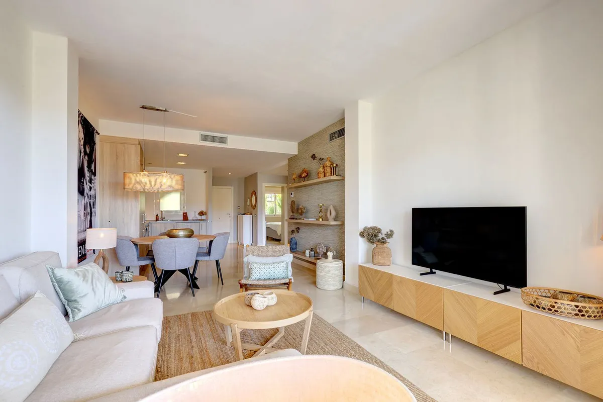 8d8e2ce5-baad-4318-9f48-e28eaf3355bf