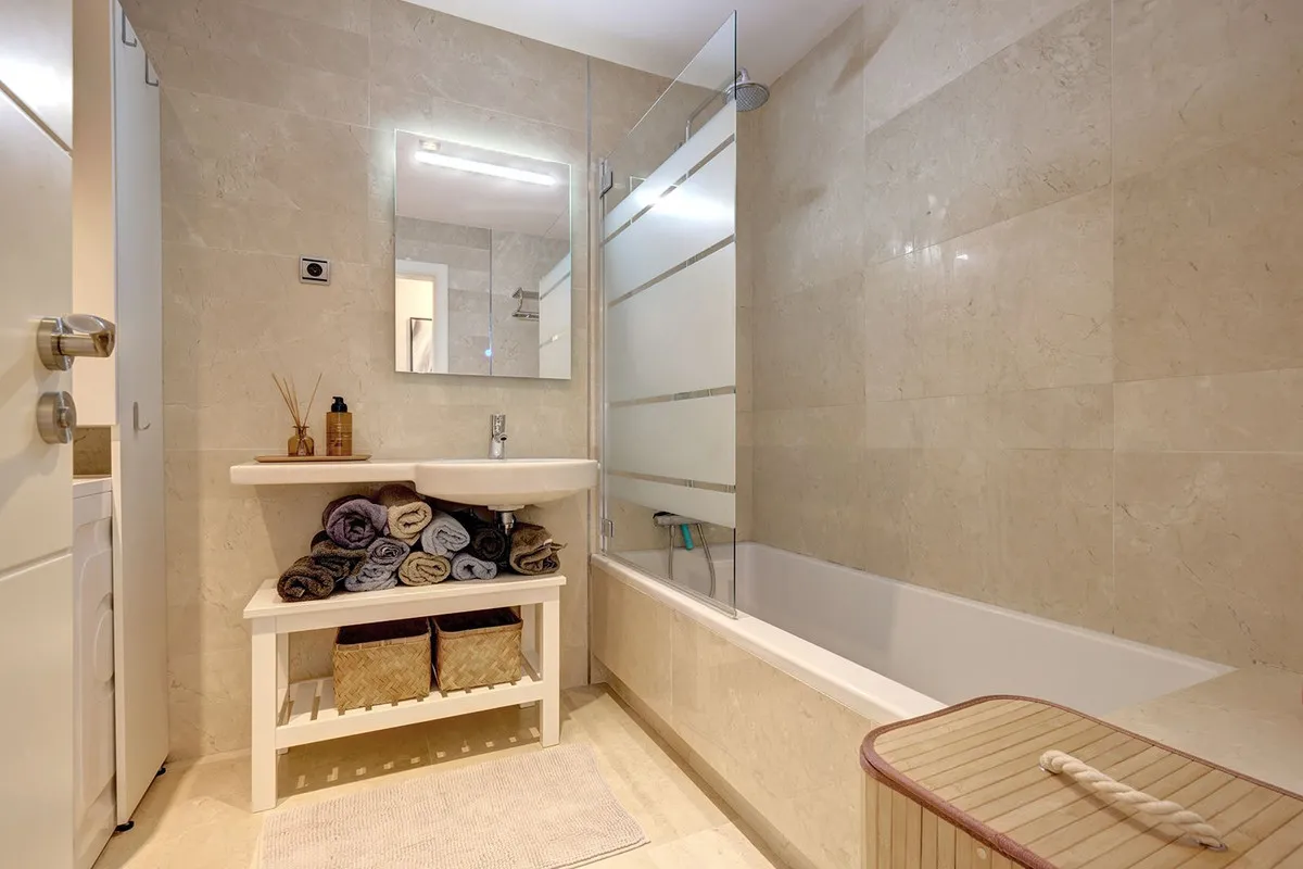 adb73e7b-2325-4474-8ec5-699d98456594