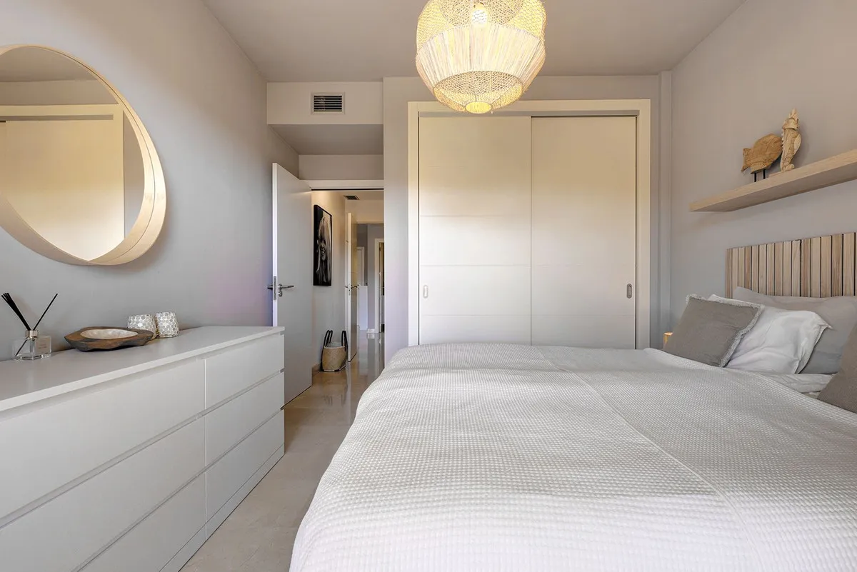 e1553238-6de1-4750-9e3a-63c6d28d3020