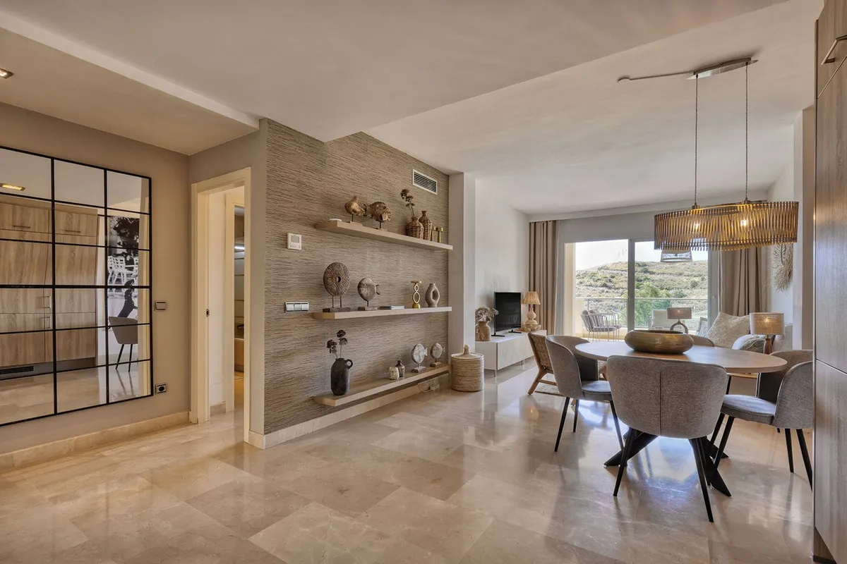 e2a65aa1-b0dd-4078-8e87-d54dc42b2bd3