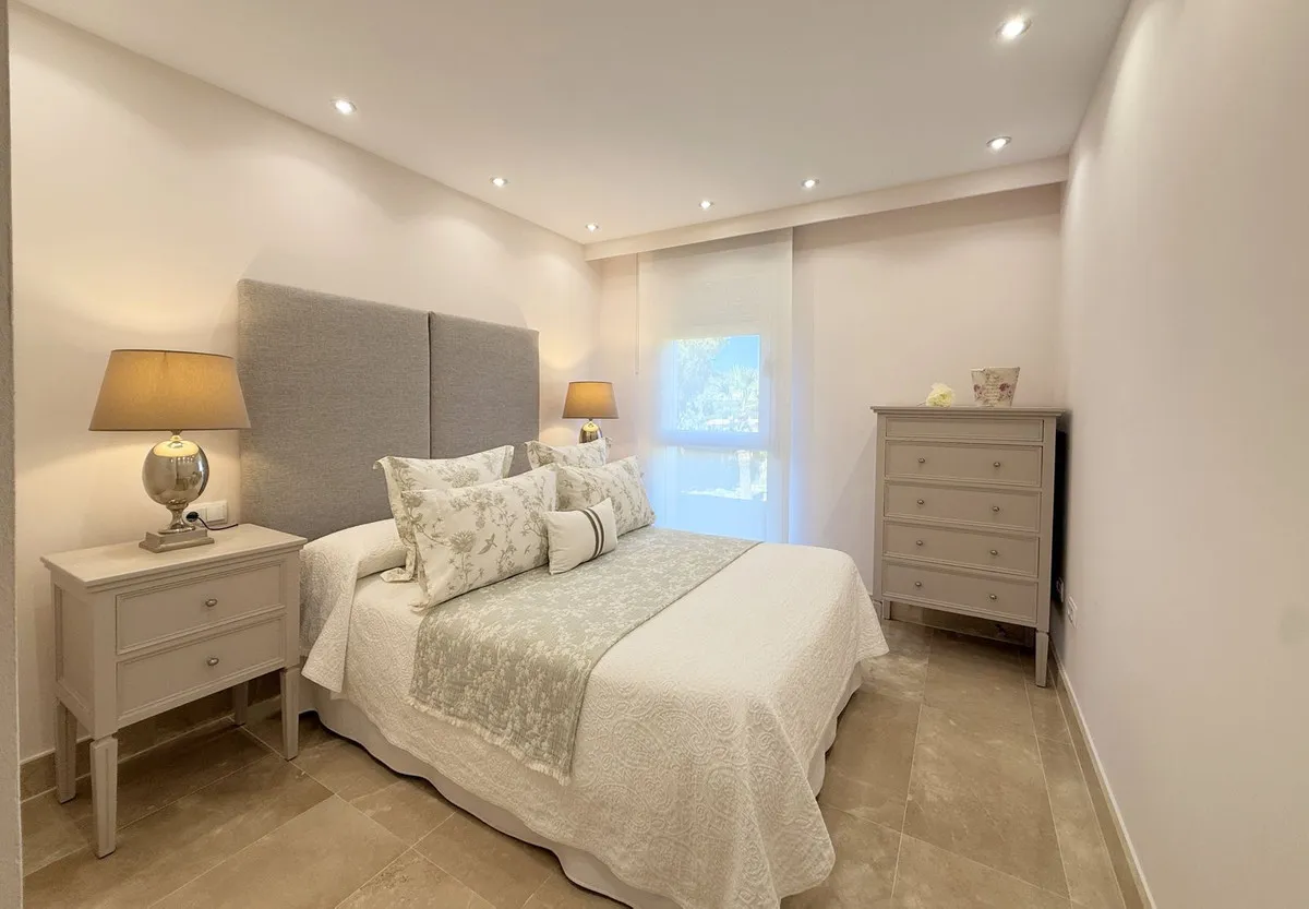 6fa98c97-42c0-44ca-8fe2-e088a8eacc21