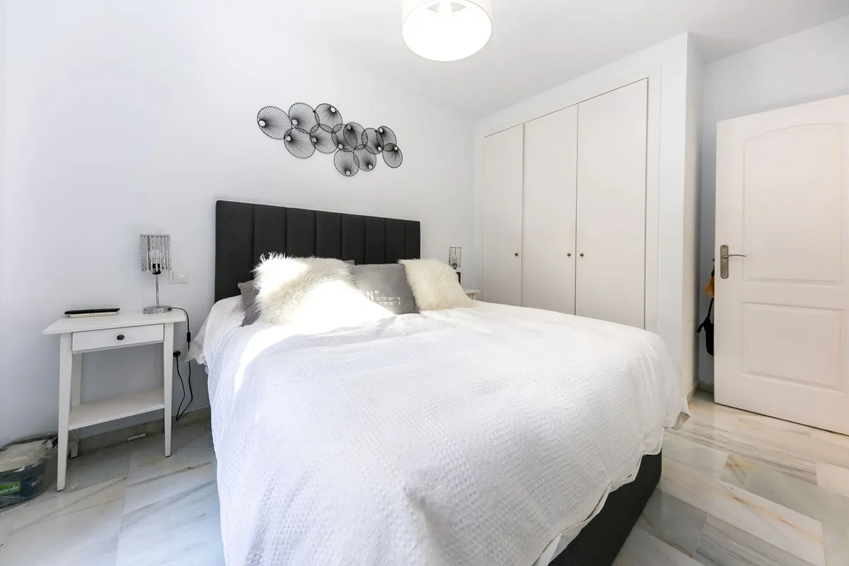 d4a6953f-993f-4761-a382-1f0326dfd59f