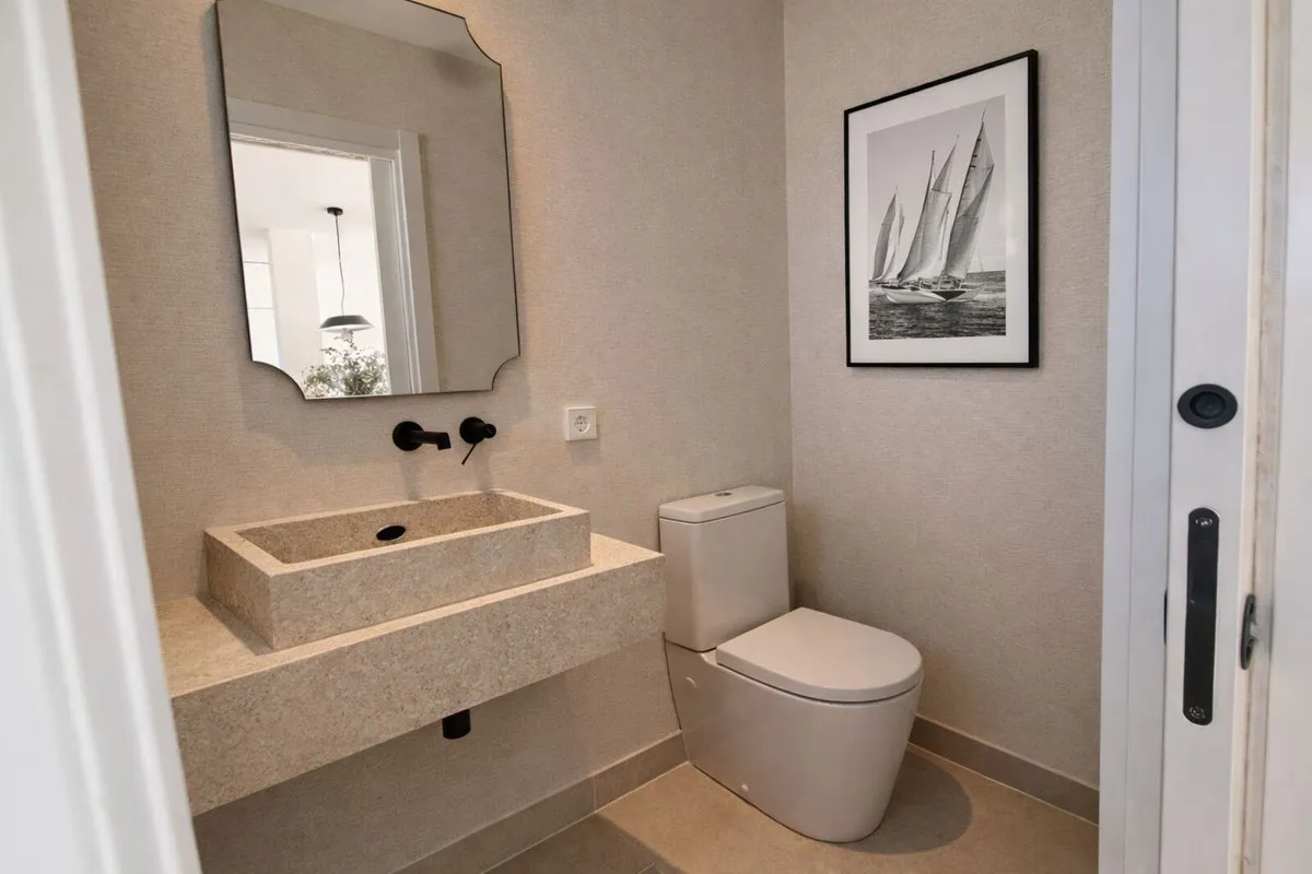 c023e930-b8b7-43bd-a98d-66da9bba6291