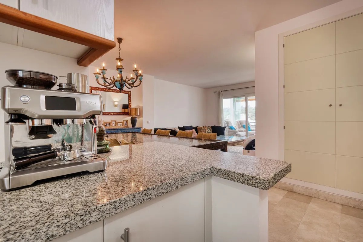 26b35630-dca1-45ca-9733-7c6f5e463542