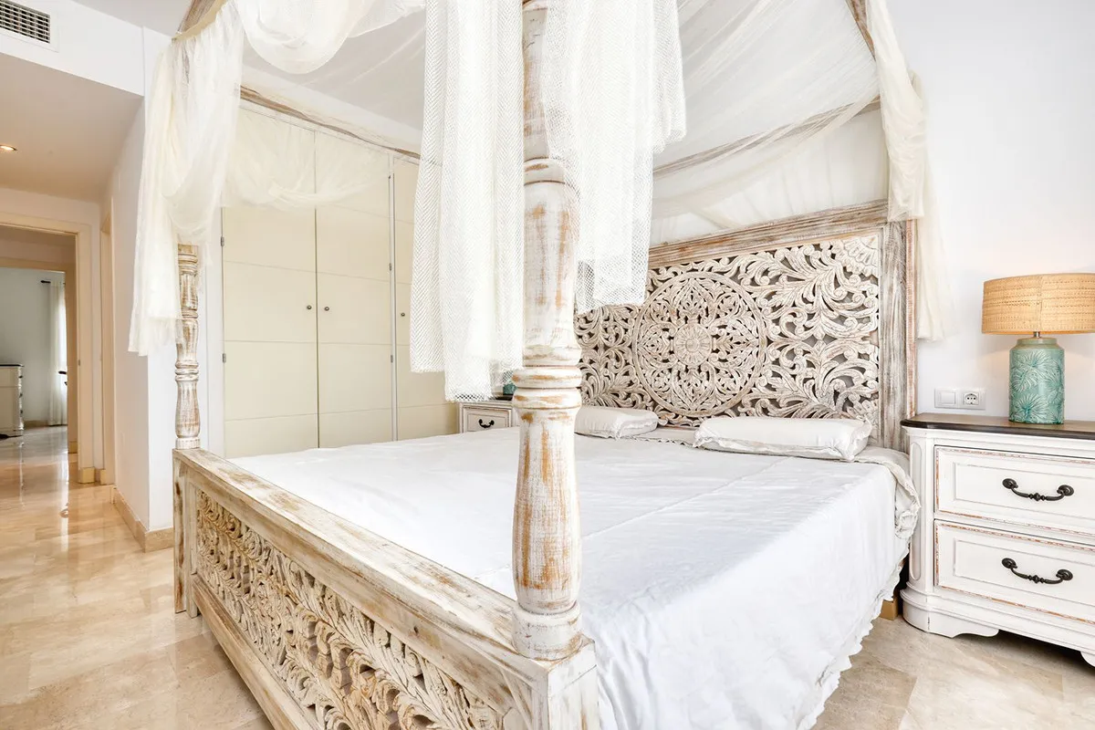 3cbc79c7-91ac-4812-94f1-f922e696cbf8