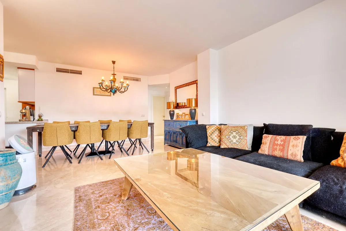 3e6959f8-5c7a-466e-b5ee-f05b8bb30aad