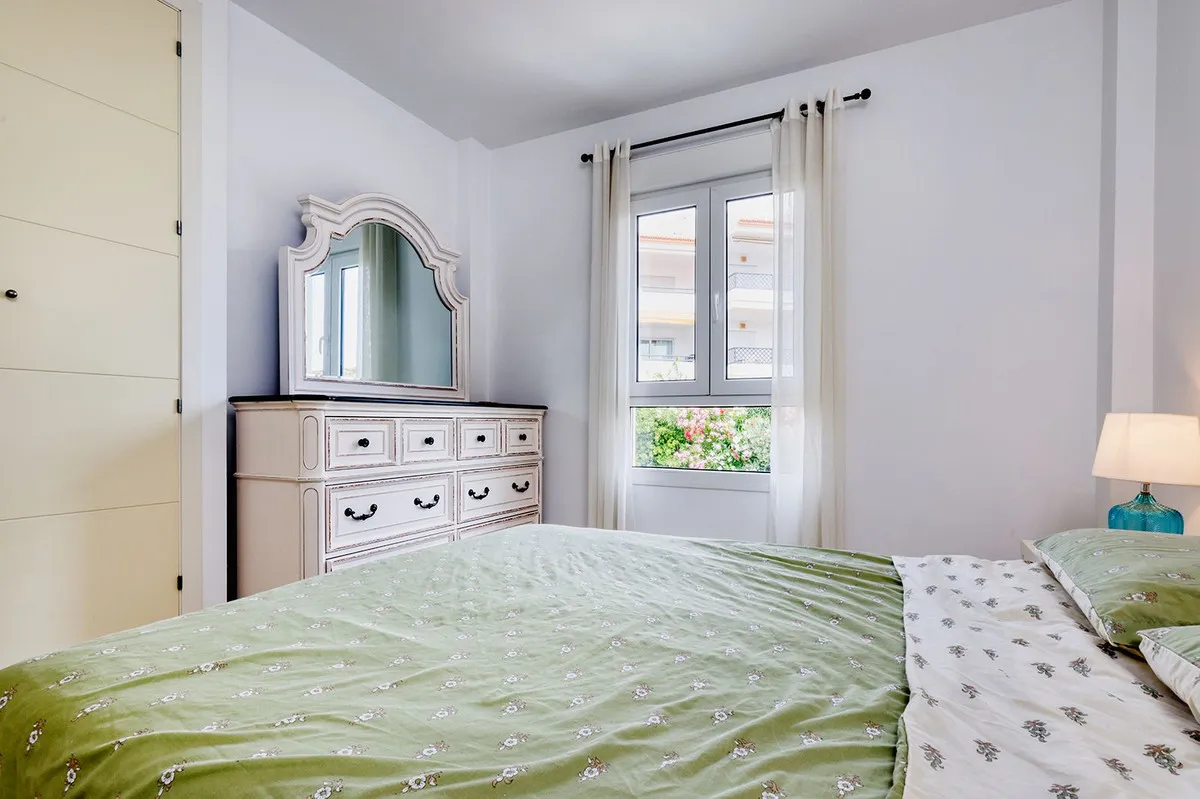 48c699d5-2e84-4f30-9099-93e731c39b79