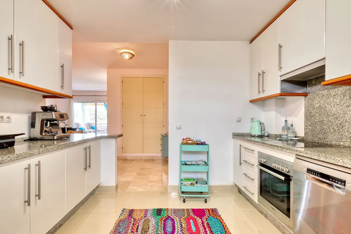 6e78dd50-a7aa-4866-a08e-c8880fd3f26f