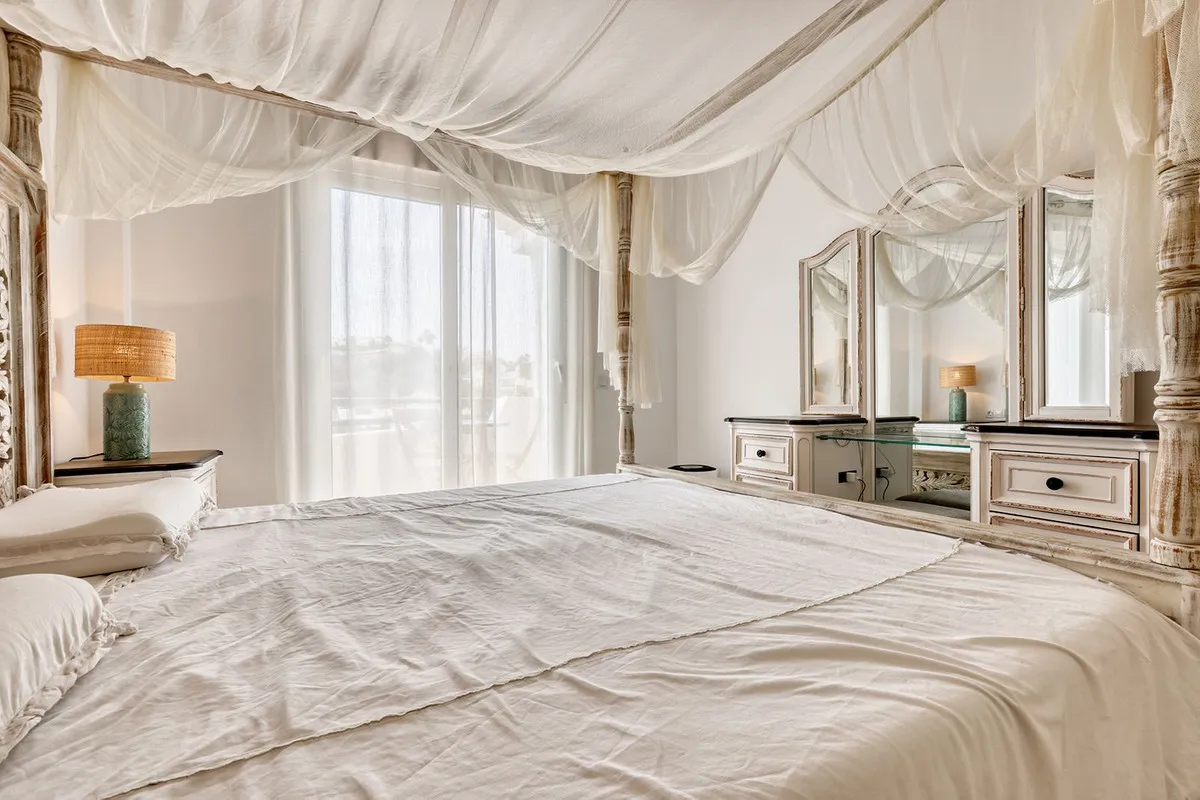 6f04dfc5-c6f1-4855-aa5c-ccc0eb0bcd10