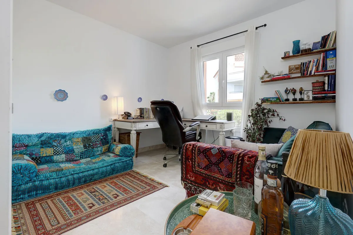 Luxury Penthouse with Solarium in Cerrado del Águila Golf